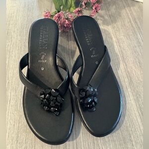 Italian Shoemaker Women's Sandals Beaded Accent Thong Black  Size 9